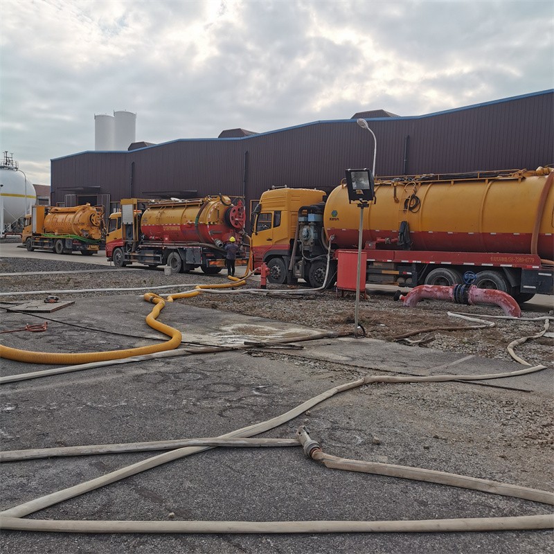 甘德污水池清理